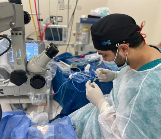 LAGUNA BLANCA: Con la incorporación de nuevos equipos se llevó a cabo la tercera jornada de cirugías oftalmológicas