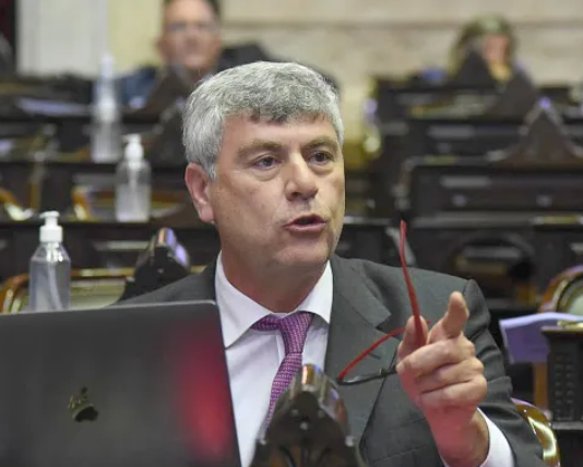 Buryaile repudió la agresión al fiscal Luciani y apuntó contra el Kirchnerismo