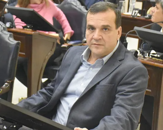 El diputado Zárate cruzó al gobierno y lanzó que «cada vez se parece más a Venezuela»