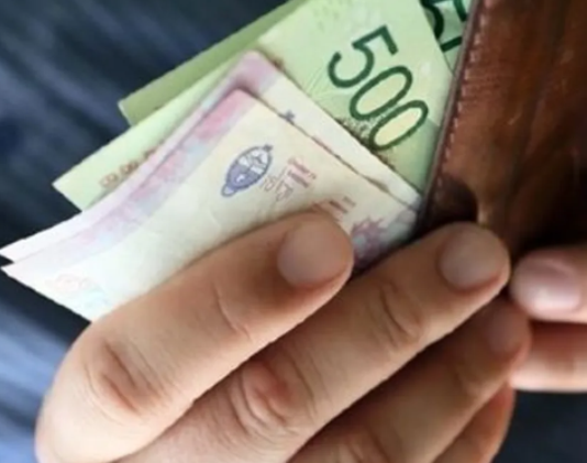 Con un año de diferencia, el salario mínimo sigue sin cubrir el costo de la canasta básica