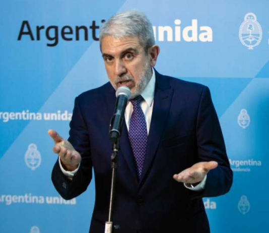 ANIBAL FERNANDEZ «Cristina no está proscripta, los que dicen eso quieren proscribir al Presidente»