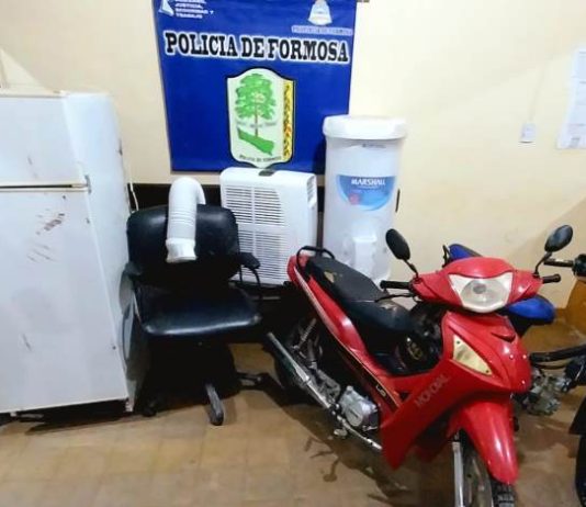 LAGUNA BLANCA: Tras rápido accionar la Policía recuperó bienes sustraídos y aprehendió a los autores del hecho