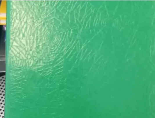 TODO MAS CARO: Comprar un uniforme escolar ronda los 20 mil pesos este año