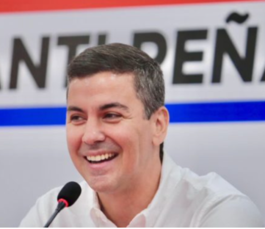 Candidato a presidente de Paraguay calificó de “haraganes” a los argentinos; le contestó el Embajador Peppo