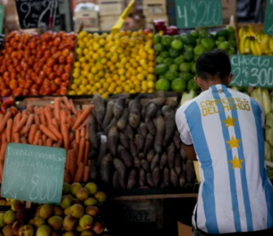 La inflación sube en la Argentina y disminuye en la región: cuál es la brecha con el resto de los países