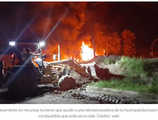 FORMOSA. B° Las Orquídeas ardió un deposito clandestino con cerca de 15 mil litros de combustible.