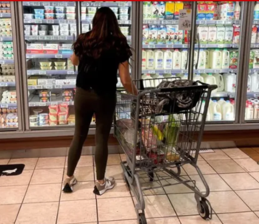 La canasta básica subió 8,3% en febrero y una familia tipo necesitó más de $177.000 para no ser pobre