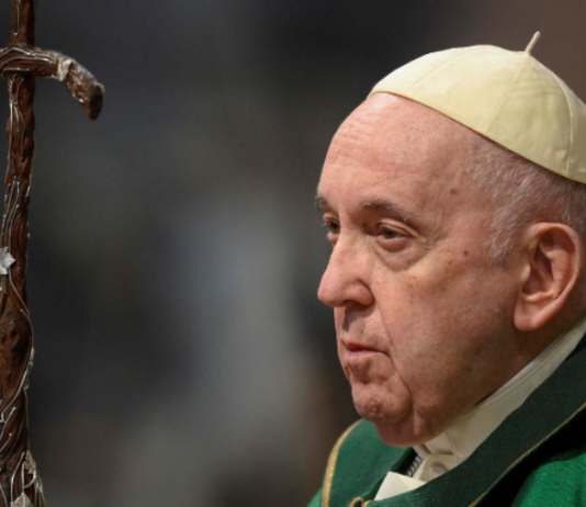 El Papa Francisco sufre una infección pulmonar: seguirá «varios días» internado en Roma