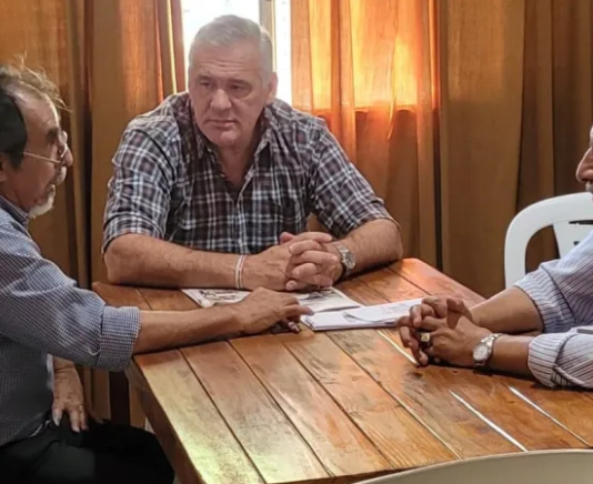 Fernando Carbajal suma el apoyo del Partido Socialista a su candidatura a Gobernador