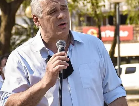 Carbajal es el candidato a gobernador mejor posicionado dentro del arco opositor