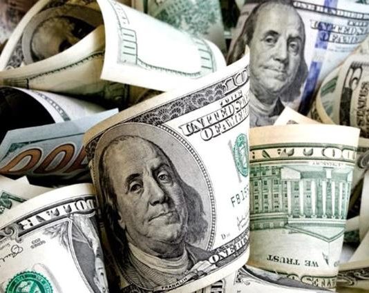 DÓLAR RÉCORD: El blue subió sobre el cierre y cotizó a $408
