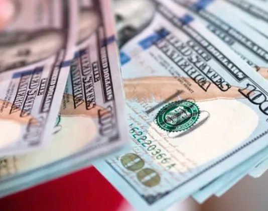 IMPARABLE: El dólar blue se disparó otros $9 y llegó a los $432