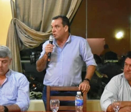 Zárate: «La construcción es colectiva, no con el YO mesiánico»