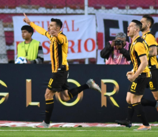 COPA LIBERTADORES: River no hizo pie en la altura de La Paz y cayó ante The Strongest