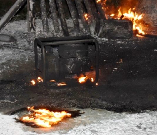 CLORINDA: Manipulaba combustible y terminó con graves heridas por una explosión