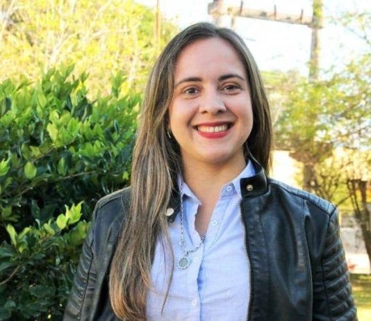 María Fernanda Insfrán será candidata a vice gobernadora junto a Fernando Carbajal.