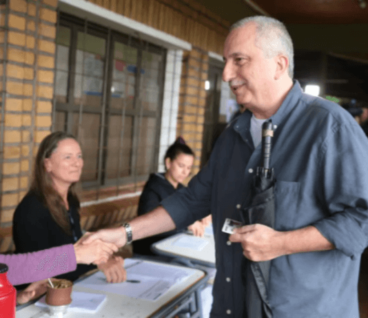 MISIONES: Gana el oficialismo holgadamente y Hugo Passalacqua vuelve a la gobernación