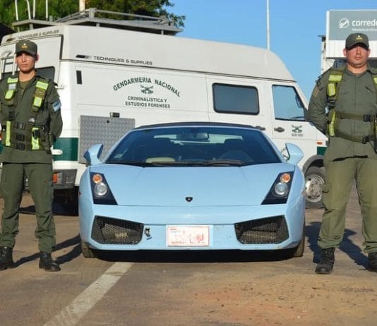 Gendarmería secuestró un Lamborghini sin papeles que tenía destino la ciudad de Clorinda