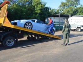 Político acusó a gendarmes de “coimeros” tras incautación de su Lamborghini en Corrientes