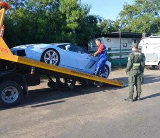 Político acusó a gendarmes de “coimeros” tras incautación de su Lamborghini en Corrientes