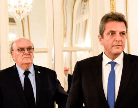 Después del viaje a China, el Frente Renovador desafía al kirchnerismo y respalda la candidatura de Massa