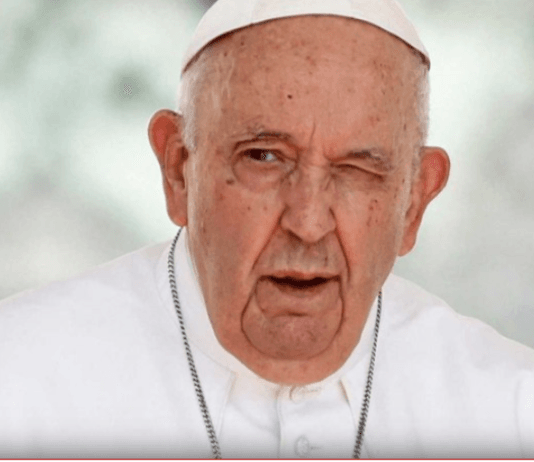 El Papa Francisco se sometió a una operación de tres horas «sin complicaciones»