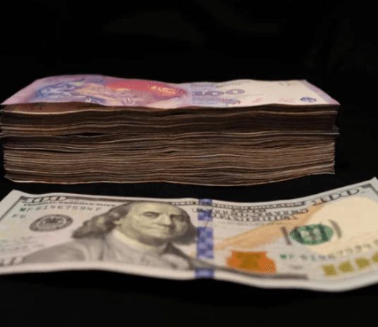 RANKING: El peso argentino es la moneda que más se devaluó desde que empezó el año
