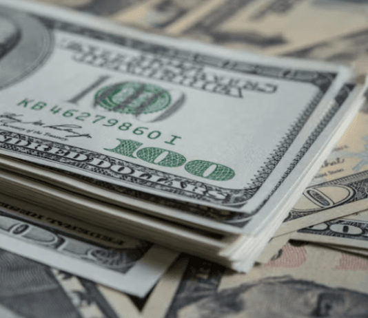 DEVALUACIÓN PARCIAL: Suben el valor del dólar, encarecen importaciones y ofrecen al campo un tipo de cambio de $340