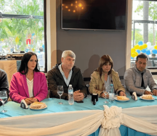 Bullrich respaldó las candidaturas de Naidenoff y Buryaile. «A Luis le pedí yo muy especialmente que nos acompañe»