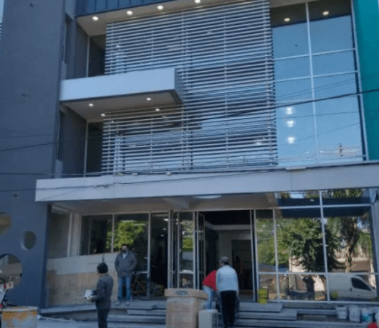 «El Instituto de Asistencia Social para el Empleado Público inaugura su remodelada casa central en la calle Moreno»