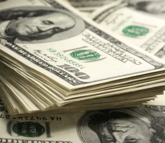 DOLAR HOY: El blue abrió el mes en alza y atravesó una nueva barrera