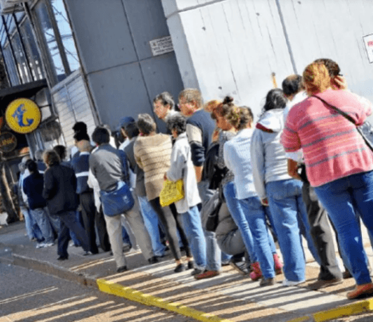 CORRIENTES: En siete meses estatales tuvieron hasta 105% de aumento salarial.