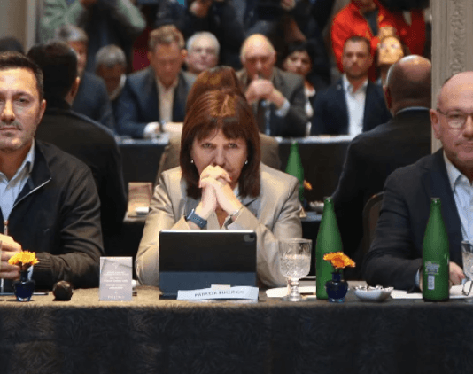 Patricia Bullrich presentó a su equipo de gobierno: sumó larretistas y radicales a un eventual gabinete