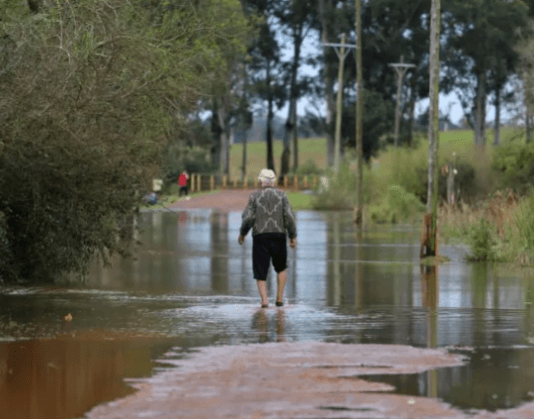 PRIMAVERA LLUVIOSA: El SMN declaró oficialmente la presencia de «El Niño» en Argentina