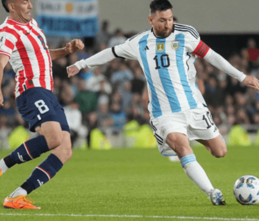 Con la vuelta de Lionel Messi, Argentina le ganó a Paraguay y lidera las Eliminatoras con puntaje ideal