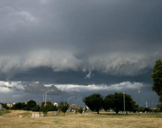 El SMN emitió un alerta para la región Litoral