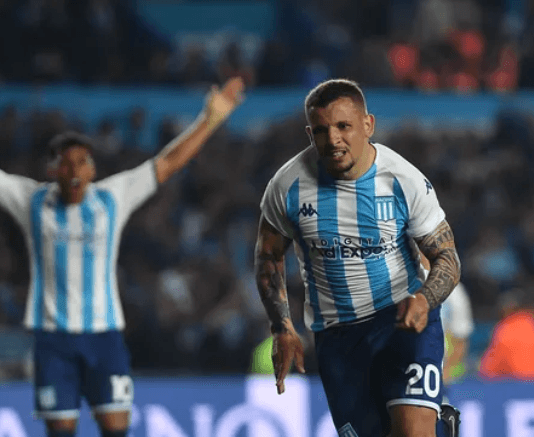UN FINAL DE LOCOS: Racing lo ganó en la última jugada pese al agónico empate de Boca