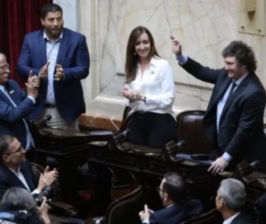 La Asamblea Legislativa proclamó a la fórmula presidencial Milei-Villarruel