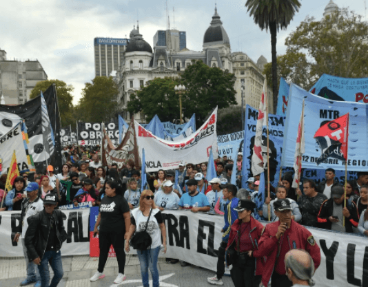 La Justicia pide información al Gobierno de los beneficiarios del Potenciar Trabajo que viajaron al exterior