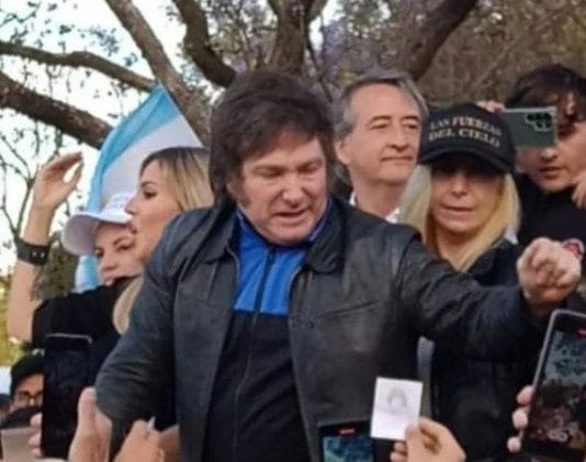 «¿De qué miedo hablamos si tenemos más del 40 por ciento de pobres?», dijo Milei en Rosario