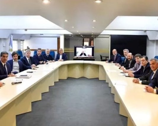 Luego de las medidas de Caputo, aumenta la preocupación de los gobernadores por el impacto del ajuste