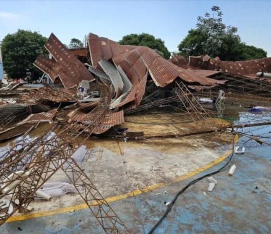 TEMPORAL EN PARAGUAY: Un niño murió al desplomarse un polideportivo