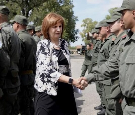Bullrich sobre el protocolo antipiquetes: «Se va a identificar con fotos, drones y pidiendo DNI»