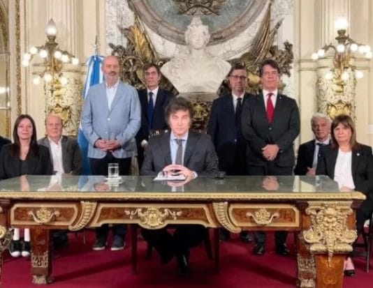Javier Milei anunció el DNU para desregular la economía: se modificarán más de 300 leyes, normas y sectores productivos