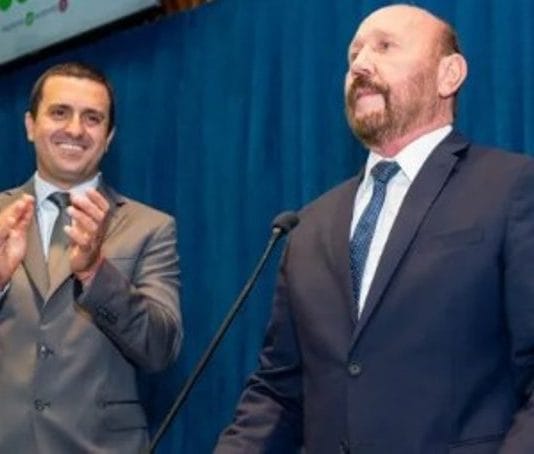 Eber Solís, convocó a sesión extraordinaria para tratar 4 polémicas leyes enviadas por Gildo Insfran