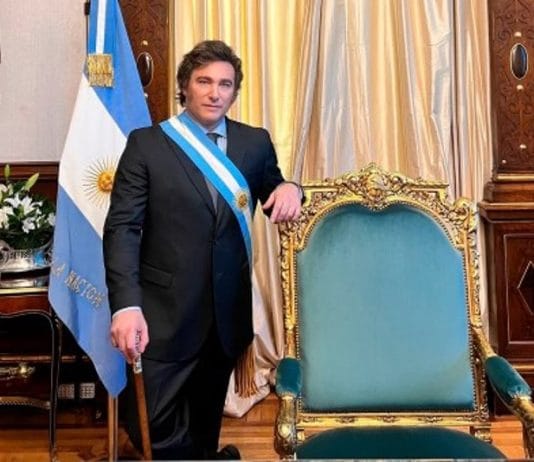 Milei envió la «ley ómnibus» al Congreso: facultades extraordinarias, emergencia y privatizaciones