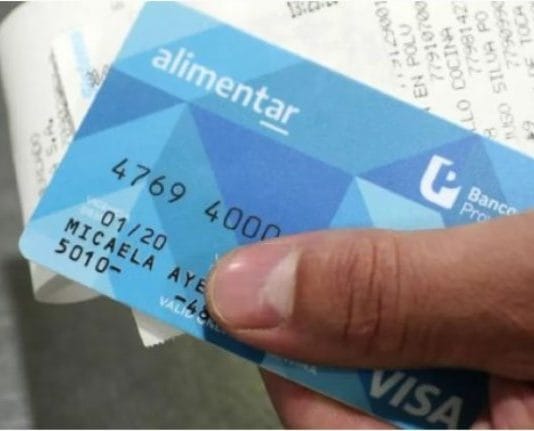 Luis Caputo anunció que duplicarán el monto de la AUH y que aumentarán un 50% la Tarjeta Alimentar