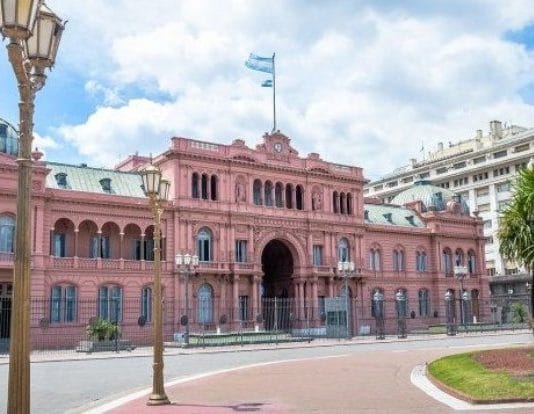 EMPLEO PUBLICO: No se renovarán contratos que tengan menos de un año