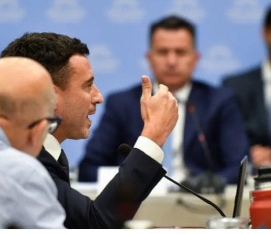 El radicalismo y el PRO reacciona a las acusaciones de Milei: «Que explique el pacto de impunidad con el kirchnerismo»
