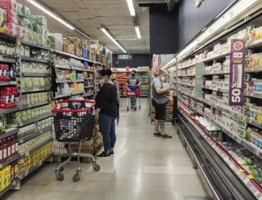 Advierten una alta inflación para la Argentina en 2024 pero que mejoraría en la segunda mitad del año
